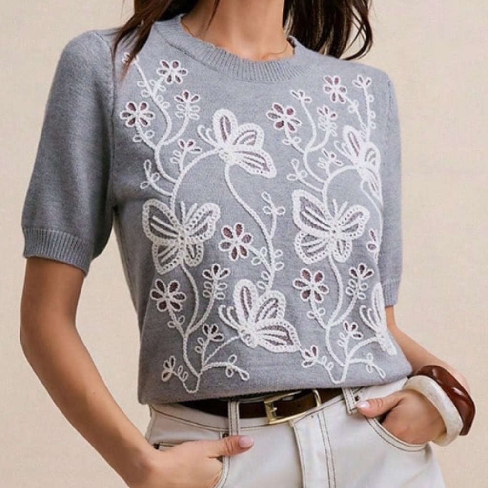 Classic Butterfly Floral Embroidered Knit Short sleeve top - gray & cream